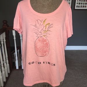 Life is good “good vibes” tee